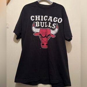 VINTAGE CHICAGO BULLS GRAPHIC TEE